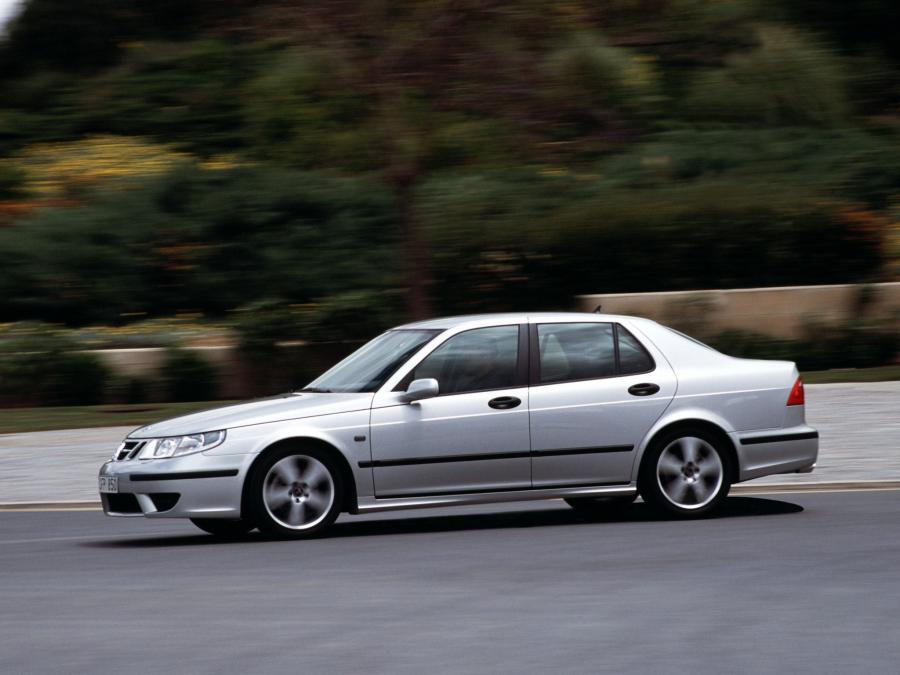  Saab 9-5 Aero Sedan 2002 года  (фото 9 из 16)